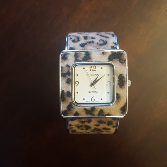 Geneva Jewelry - Geneva Leopard Print Ladies Watch